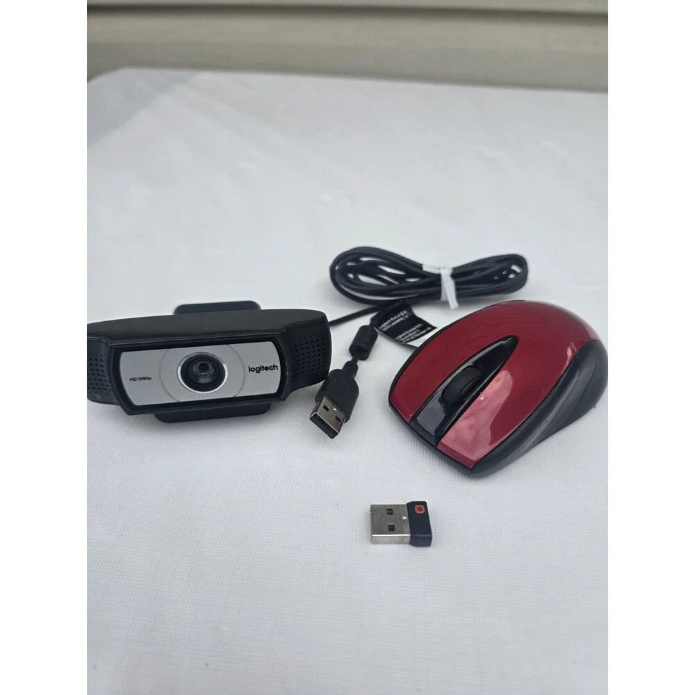 Logitech C930e 1080P HD Webcam w/ M525 Wireless Mouse Black Red Bundle 90° View